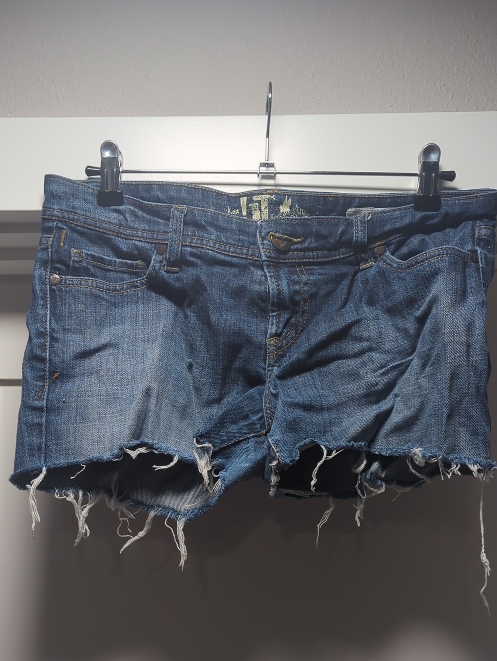 !it Blue Distressed Denim Cutoff Shorts